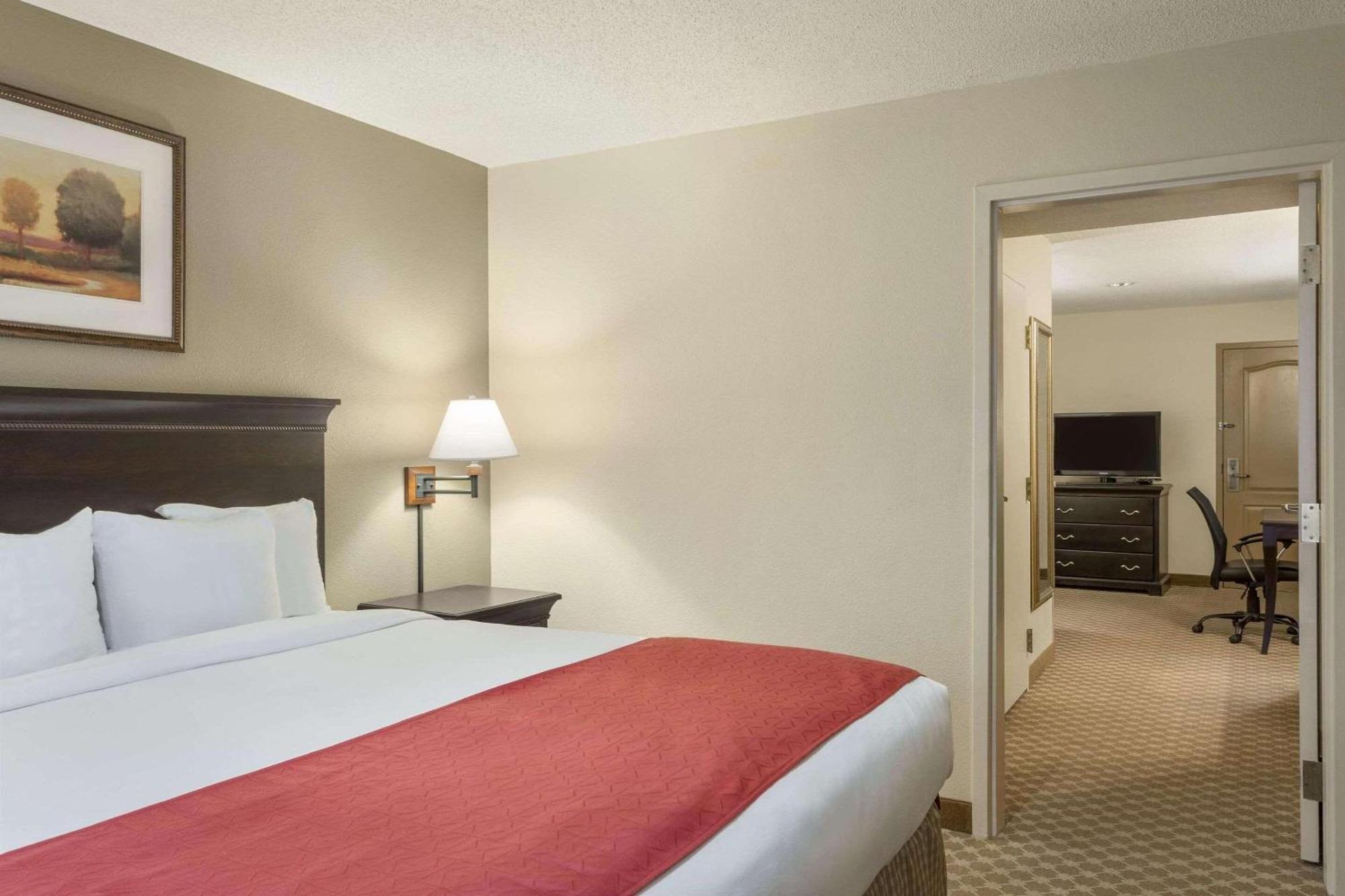 Country Inn & Suites By Radisson, Tuscaloosa, Al Exterior photo